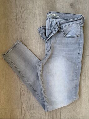 Old Navy Rockstar Light Gray Skinny Jeans